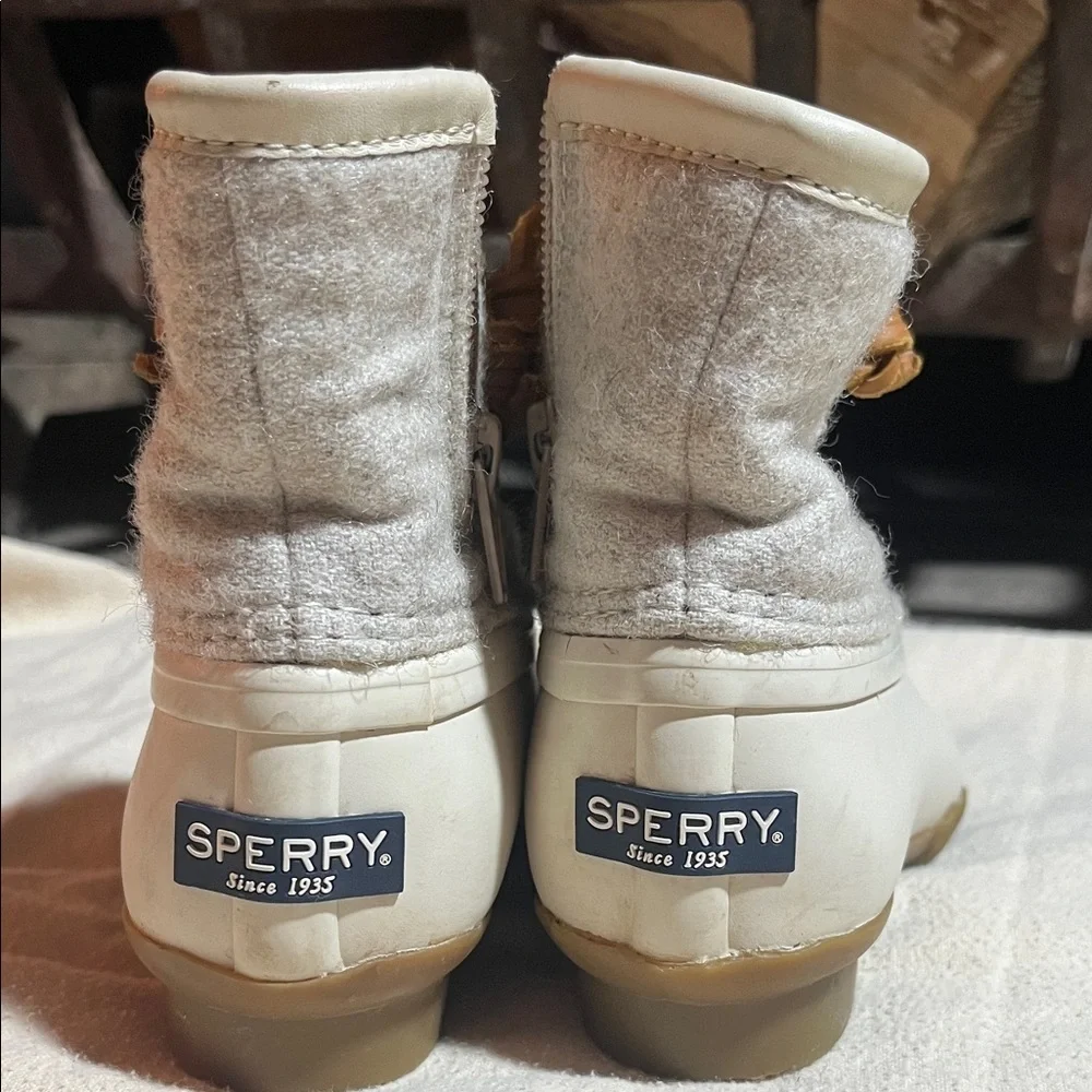 Sperry Kids White and Tan Boots